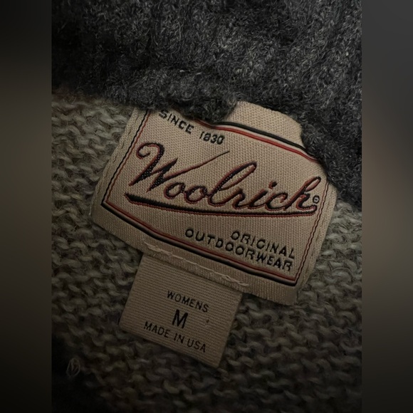 Vintage WOOLRICH Women’s Fair isle Nordic Wool Sweater Silver Button Blue USA - Picture 4 of 8